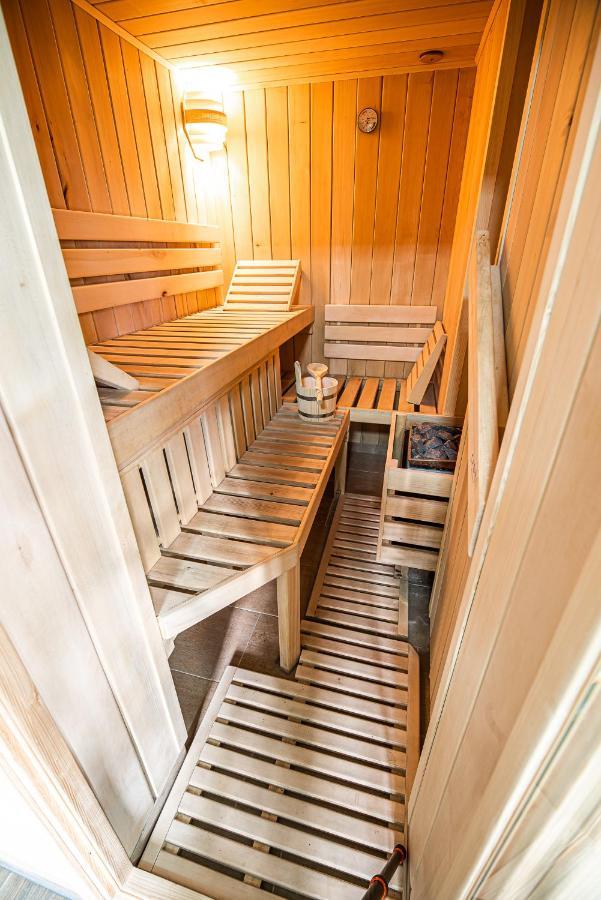 Holiday Home With Hot Tub And Sauna Sabina Rovte Ngoại thất bức ảnh