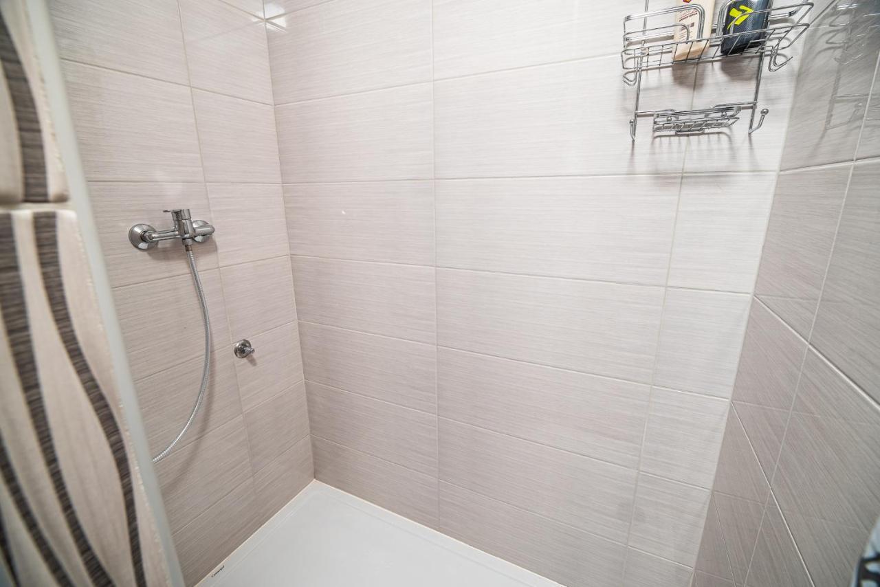 Holiday Home With Hot Tub And Sauna Sabina Rovte Ngoại thất bức ảnh