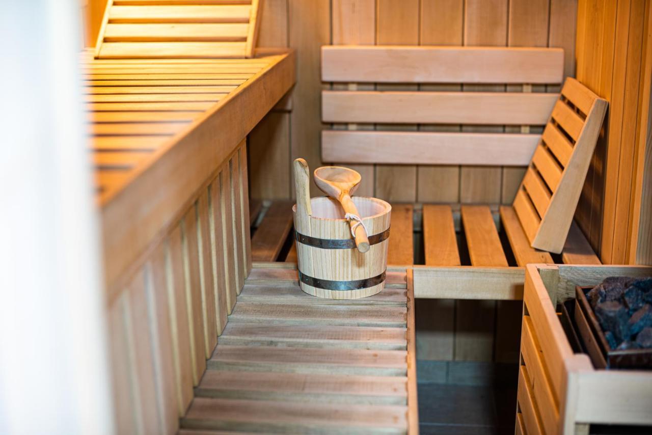 Holiday Home With Hot Tub And Sauna Sabina Rovte Ngoại thất bức ảnh