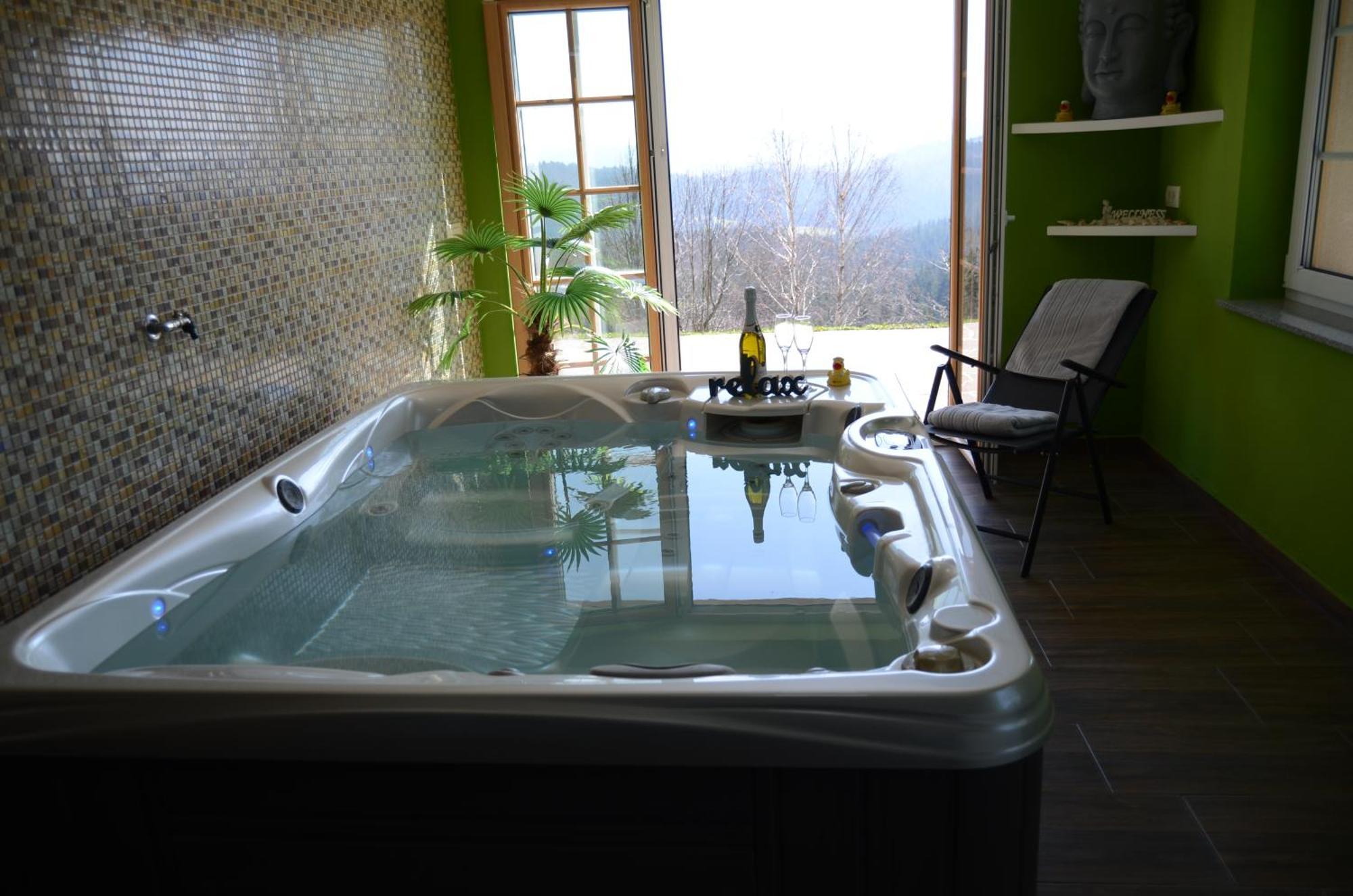 Holiday Home With Hot Tub And Sauna Sabina Rovte Ngoại thất bức ảnh