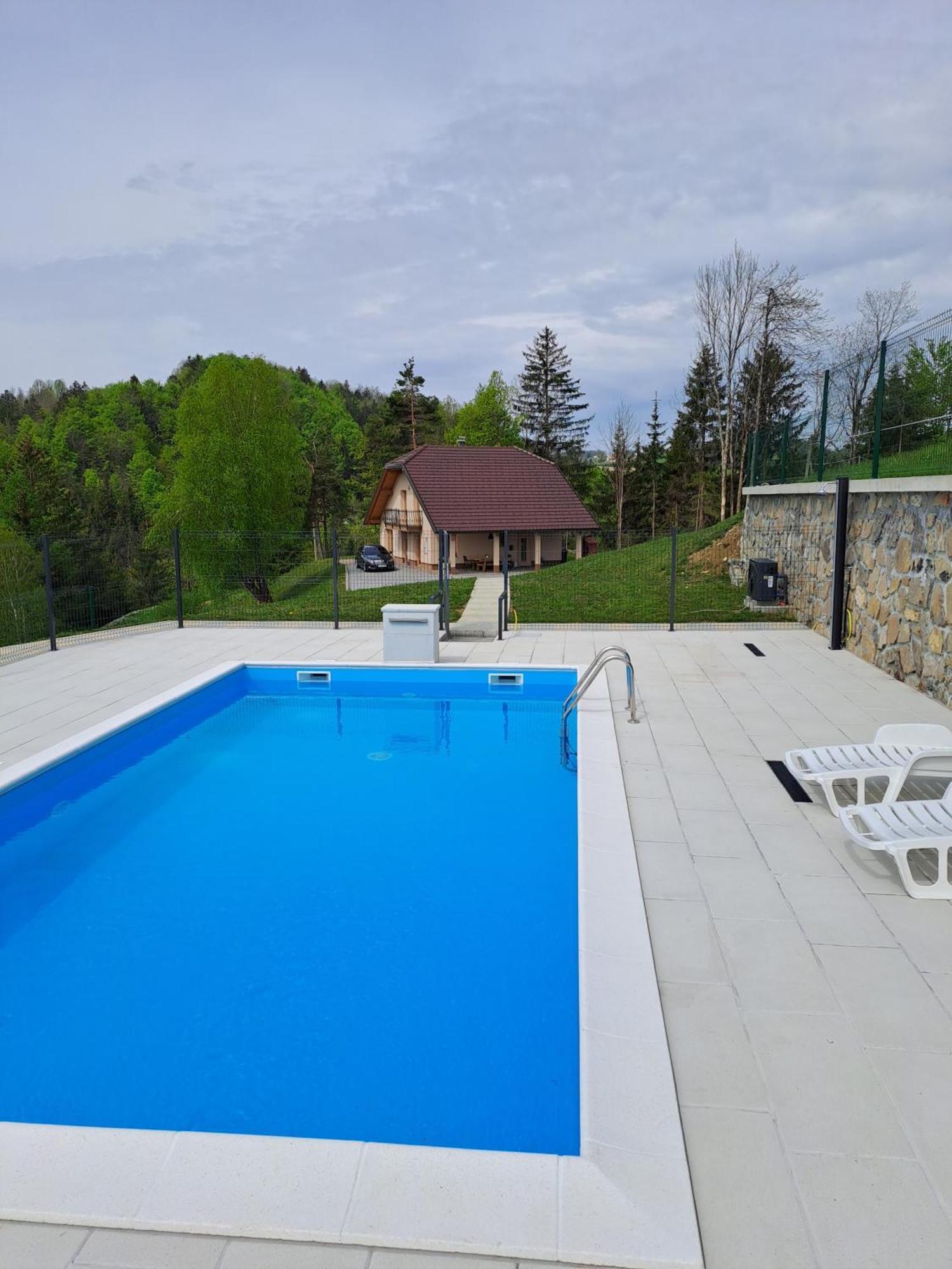 Holiday Home With Hot Tub And Sauna Sabina Rovte Ngoại thất bức ảnh